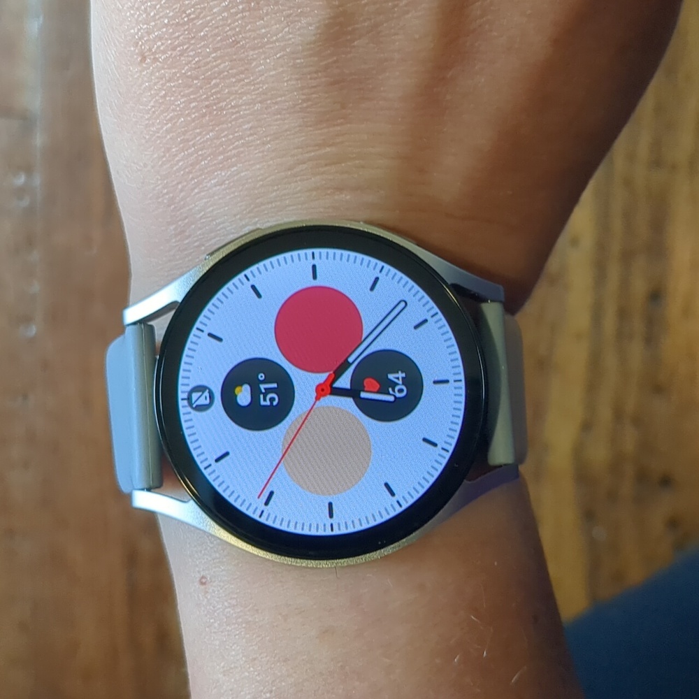 Like New - Samsung Galaxy Watch6 40mm Gold LTE
